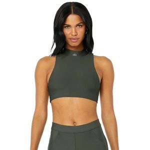 NWT Alo Yoga Airlift Fuse Bra Tank, Dark Cactus 🌵 Size Large